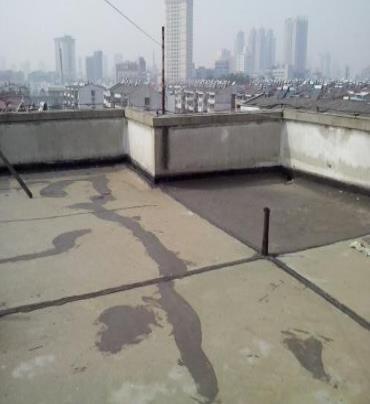 佛山漏水维修 楼顶漏水是什么原因，楼顶漏水维修方法是什么?
